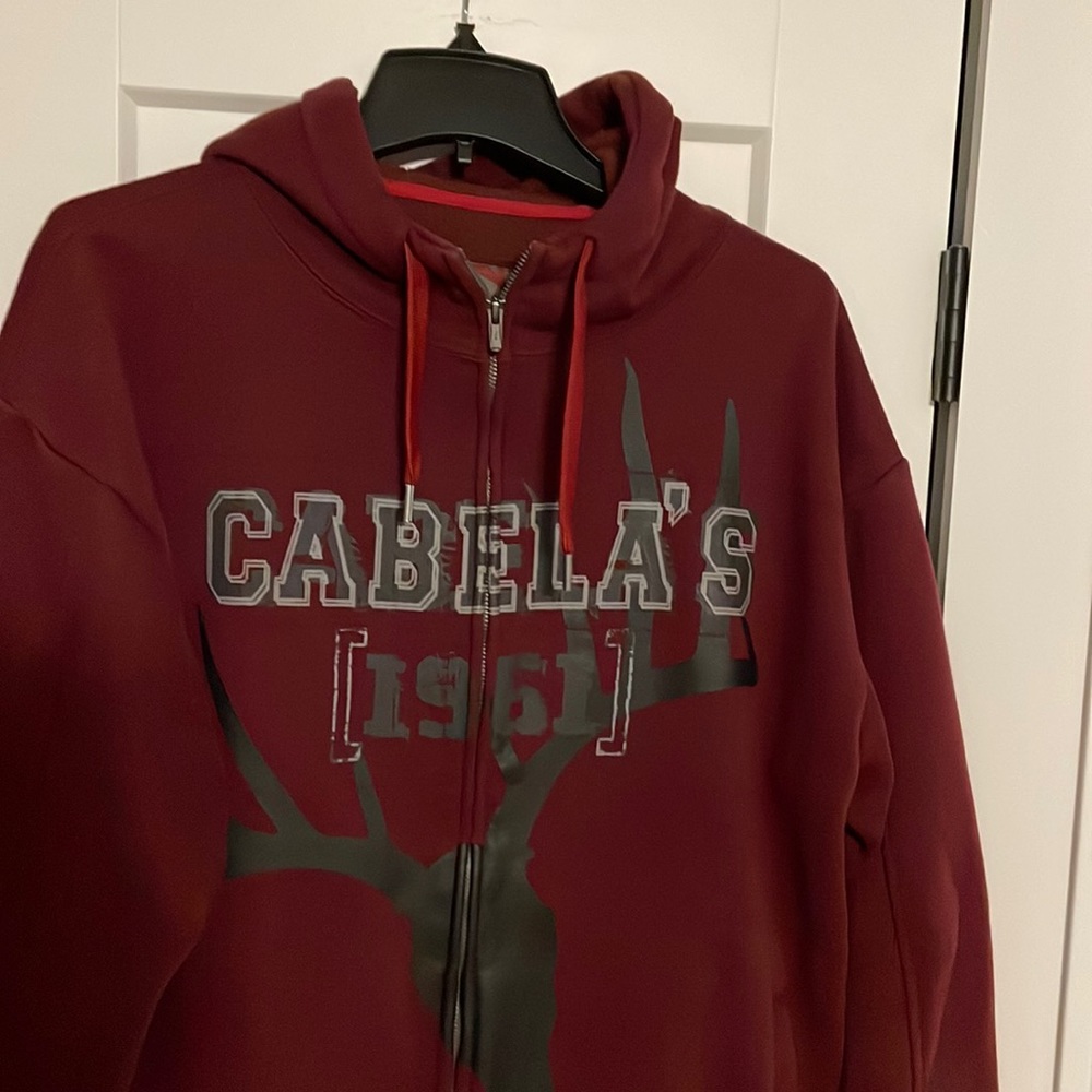 Cabelas Men’s Large Regular Zip Up Hooded Jacket, Burgundy